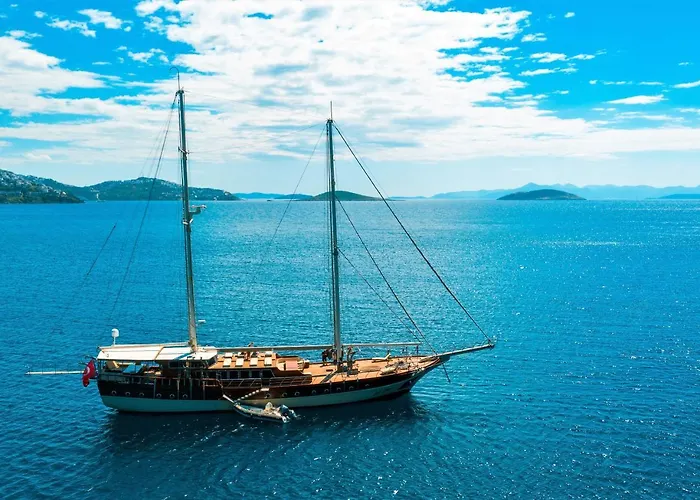 7 Deluxe - A Seductive Blend Of Style And Serenity *