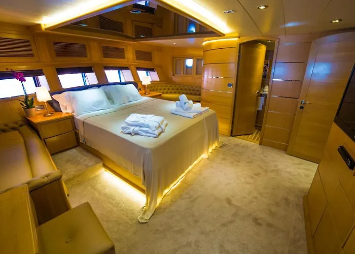 Вилла 7 Deluxe - A Seductive Blend Of Style And Serenity Яликовак