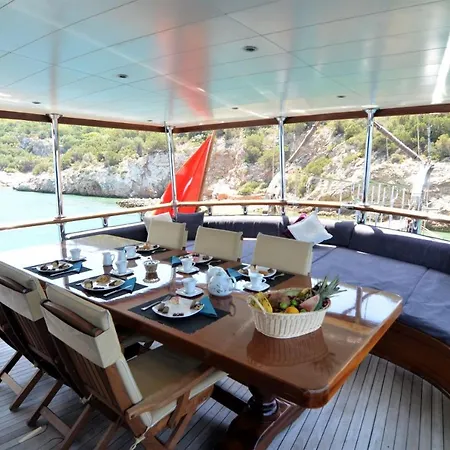 7 Deluxe - A Seductive Blend Of Style And Serenity * Yalıkavak