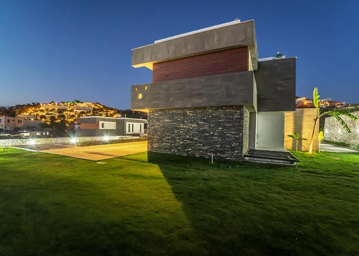 7 Deluxe - A Seductive Blend Of Style And Serenity